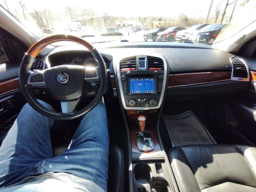 2008 Cadillac SRX Image 14