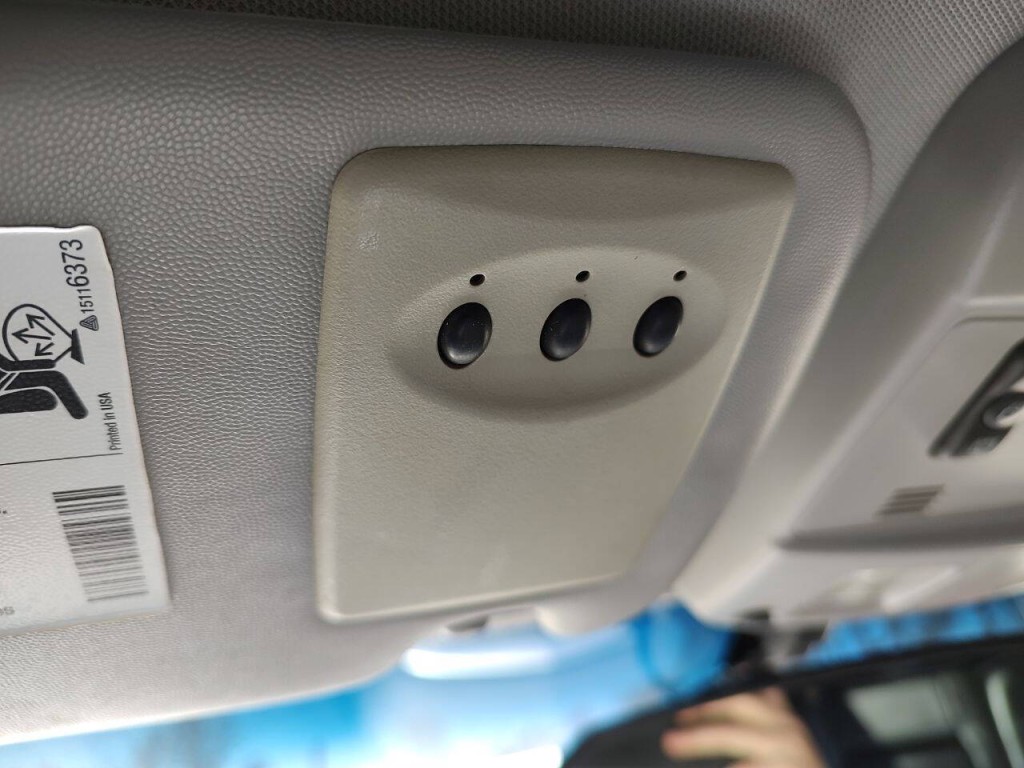 2008 Cadillac SRX Image 25