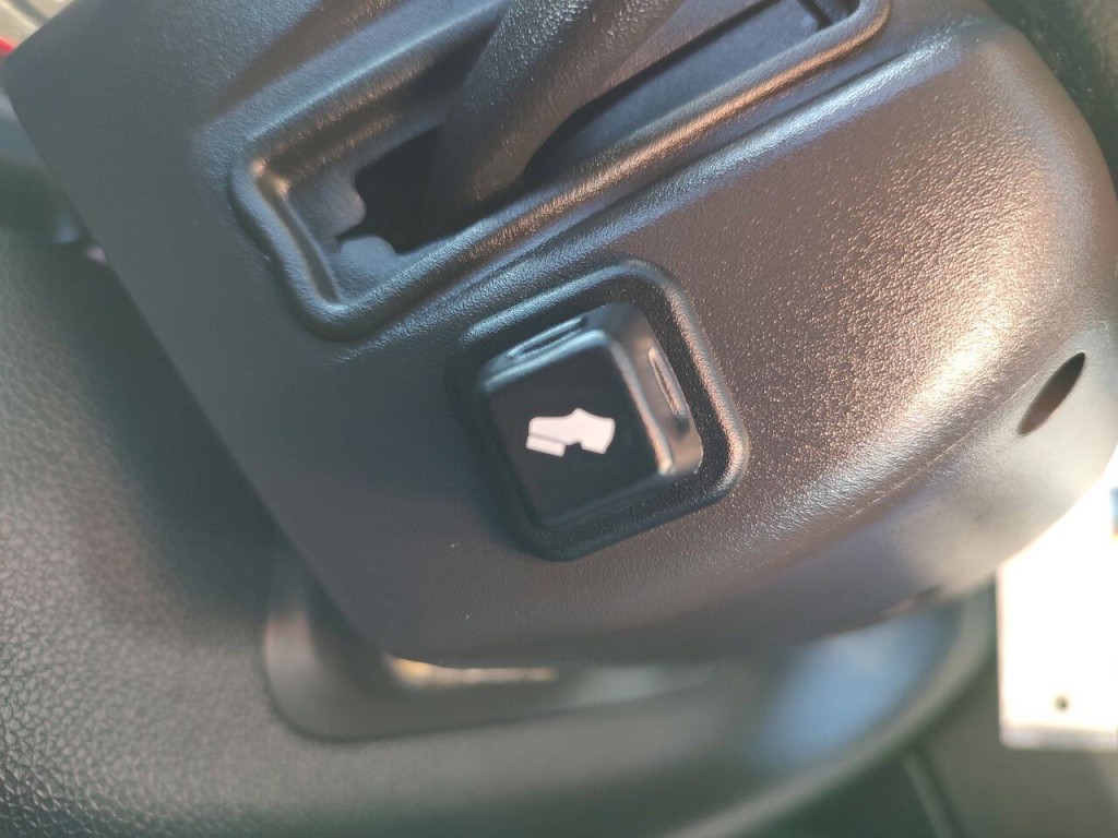 2008 Cadillac SRX Image 33