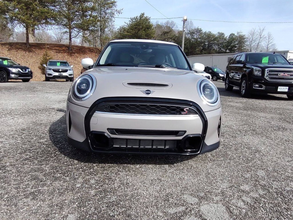 2024 MINI Cooper Image 3