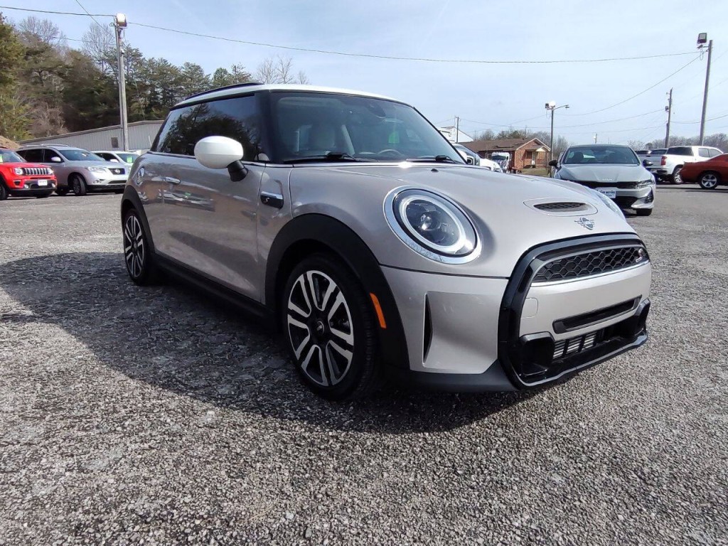 2024 MINI Cooper Image 4