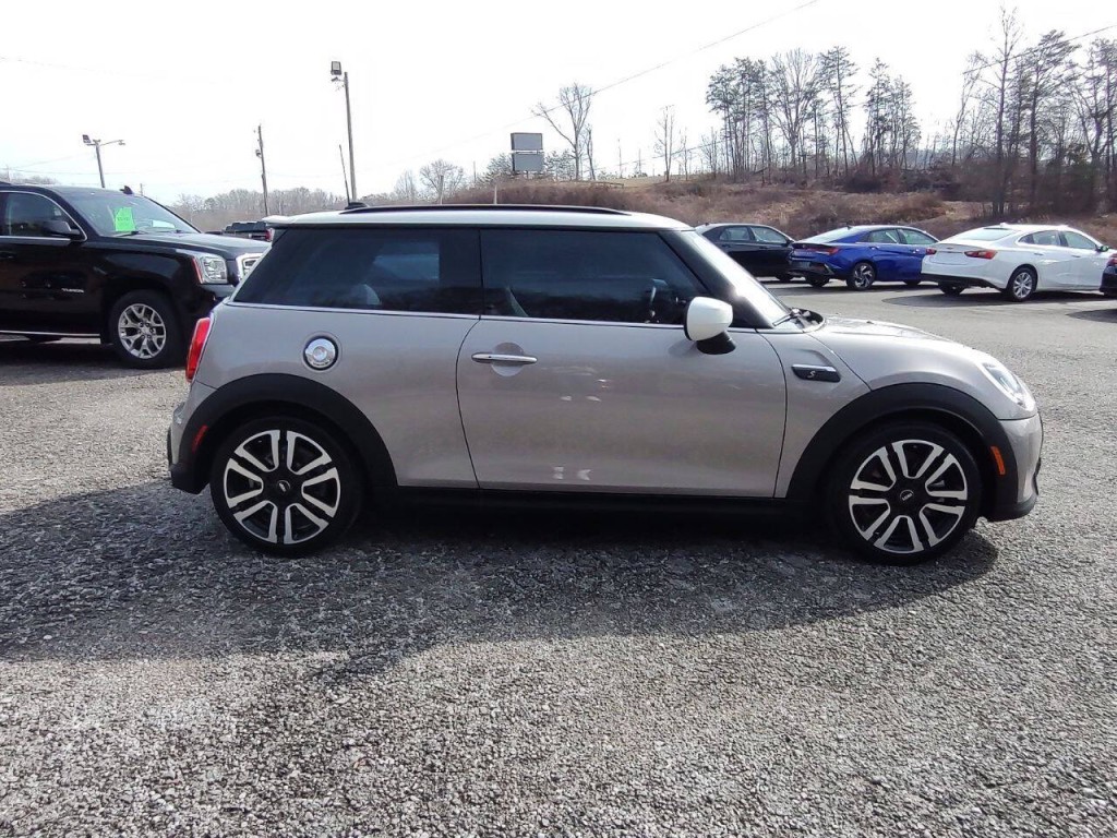 2024 MINI Cooper Image 5