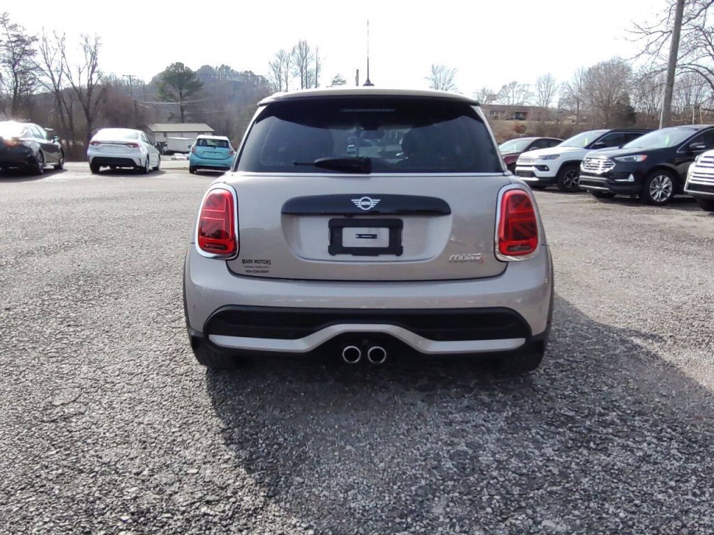 2024 MINI Cooper Image 7