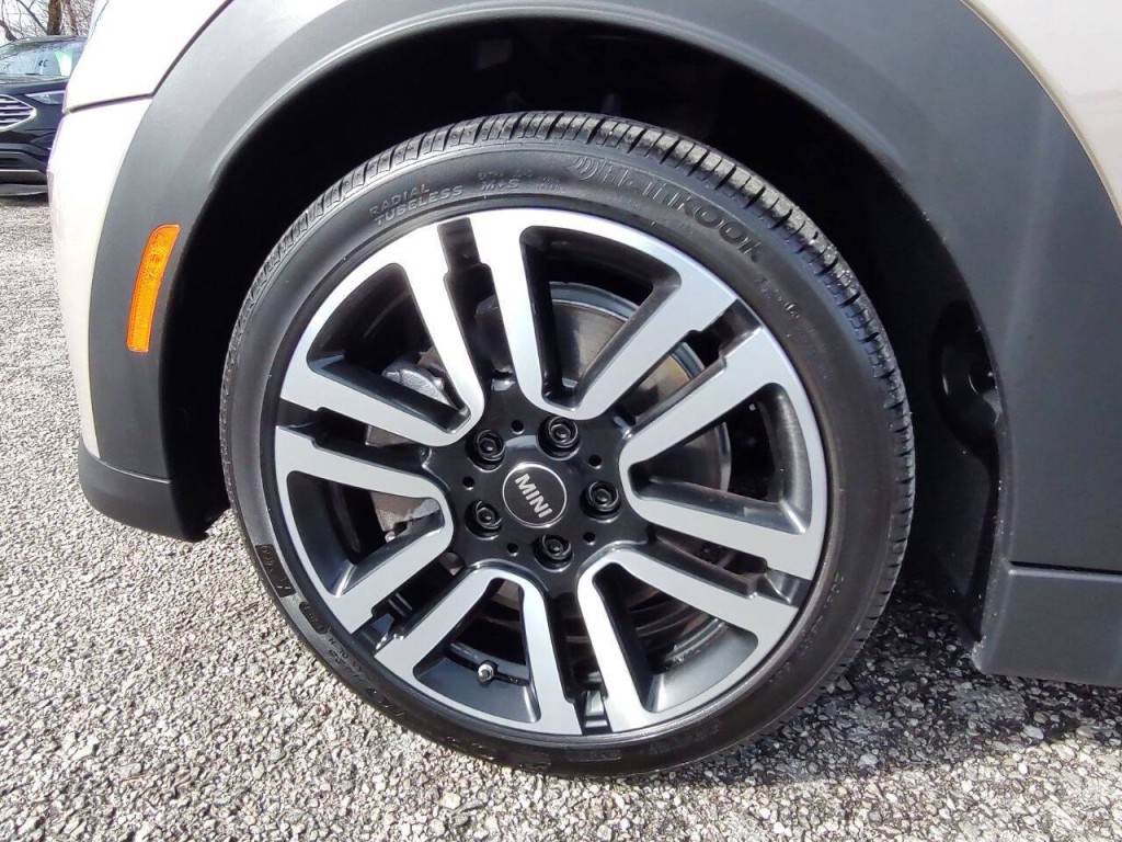 2024 MINI Cooper Image 10