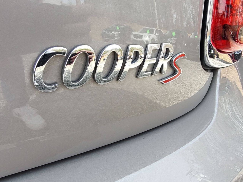 2024 MINI Cooper Image 14