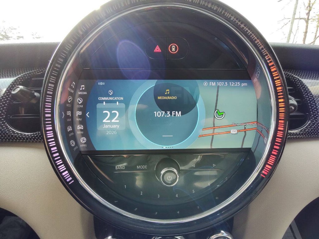 2024 MINI Cooper Image 17