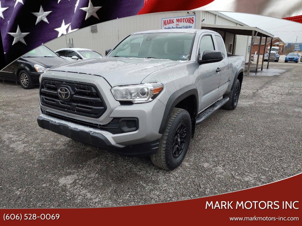 2019 Toyota Tacoma Image 2