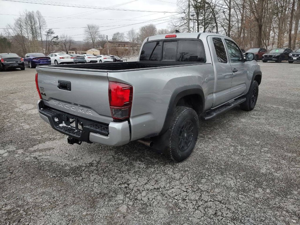 2019 Toyota Tacoma Image 8