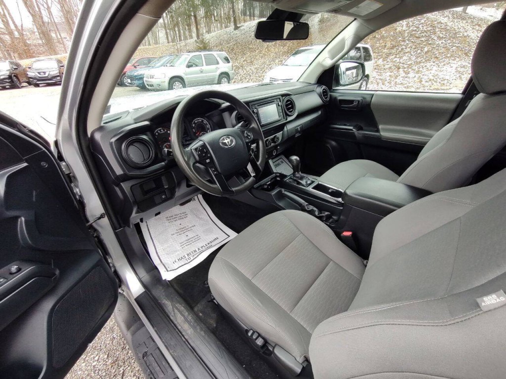 2019 Toyota Tacoma Image 15