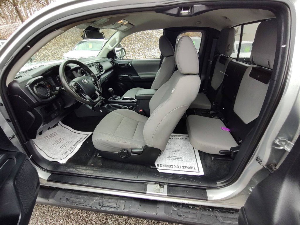 2019 Toyota Tacoma Image 16