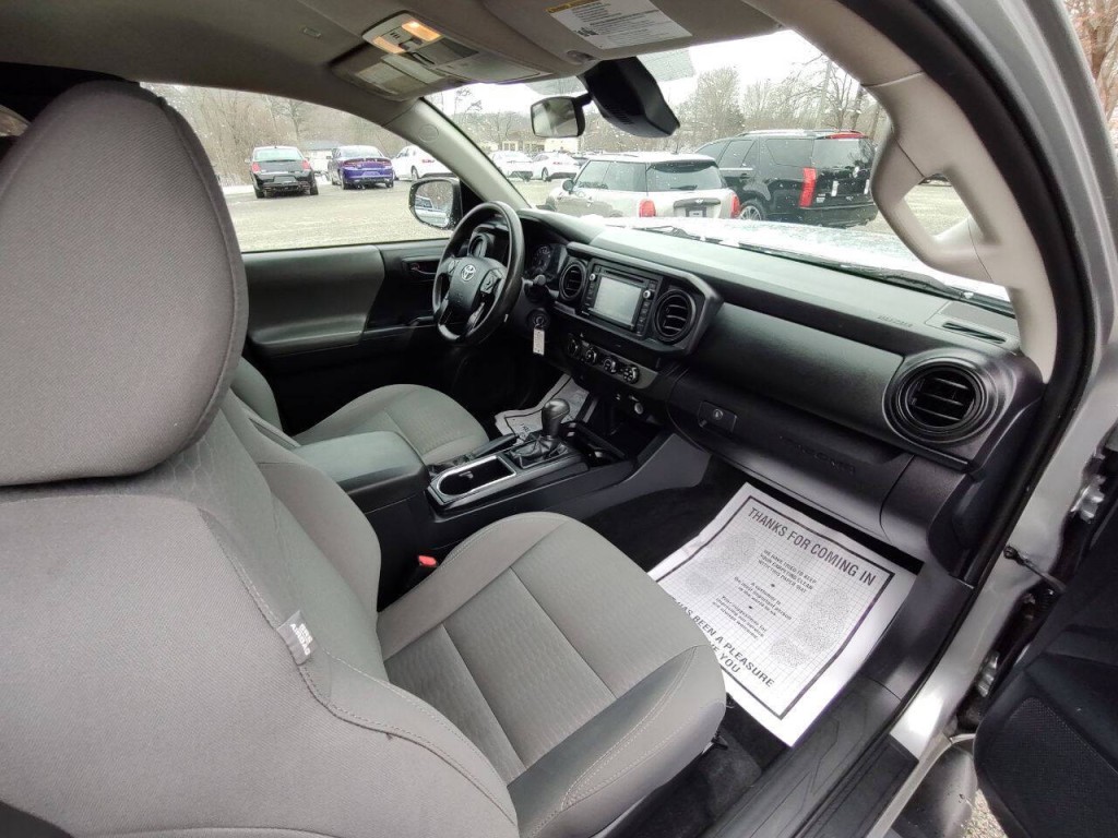 2019 Toyota Tacoma Image 20