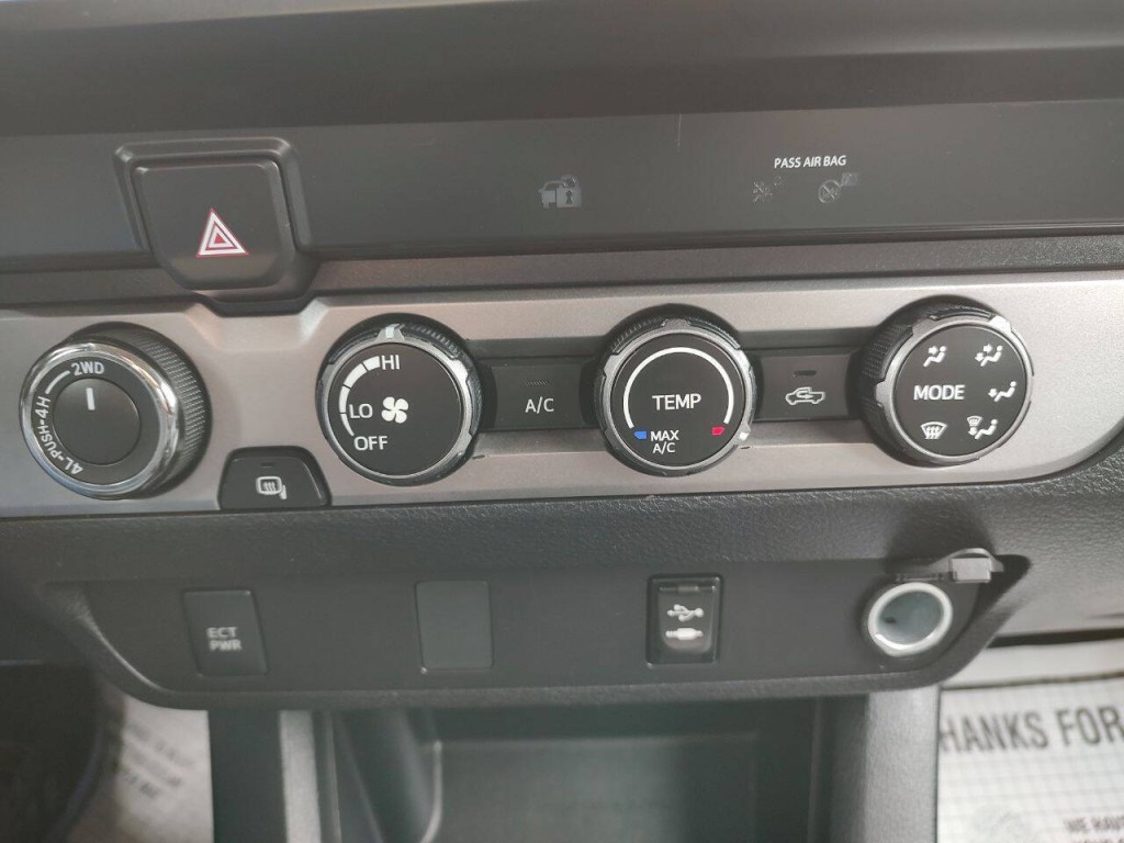 2019 Toyota Tacoma Image 24