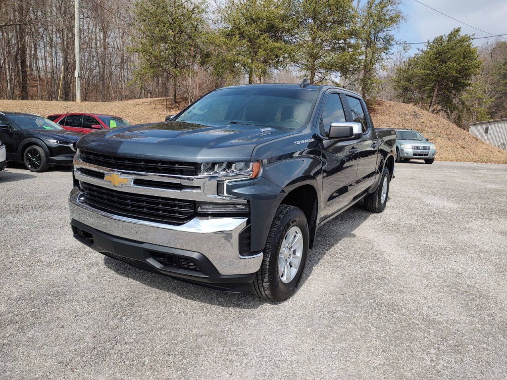 2021 Chevrolet Silverado 1500 Image 2