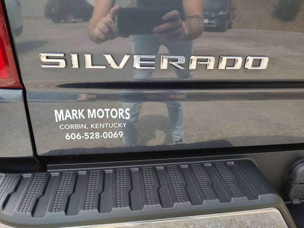 2021 Chevrolet Silverado 1500 Image 17