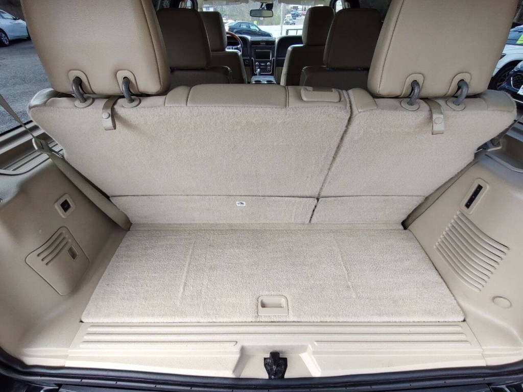 2017 Lincoln Navigator Image 26