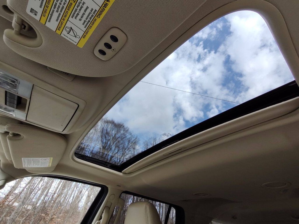 2017 Lincoln Navigator Image 40