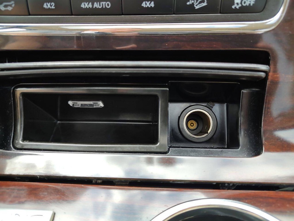 2017 Lincoln Navigator Image 43