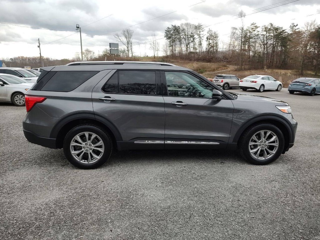 2021 Ford Explorer Image 9