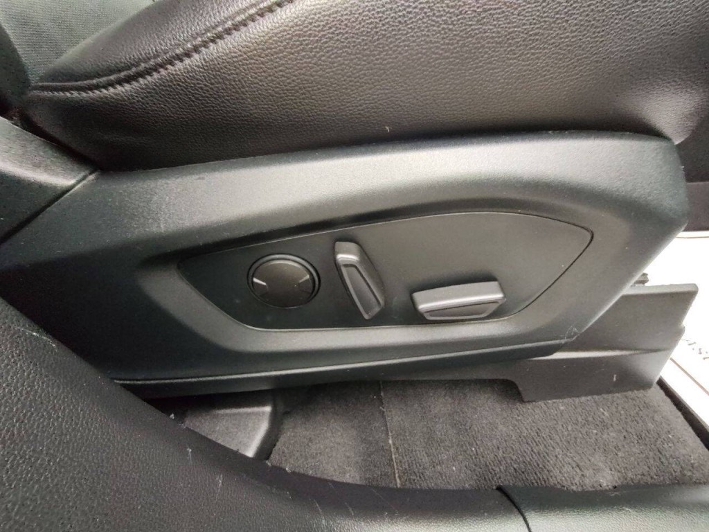 2021 Ford Explorer Image 19