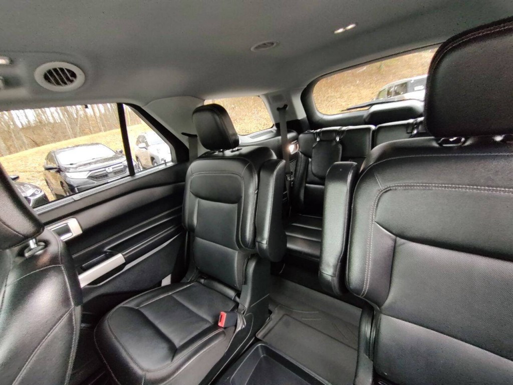 2021 Ford Explorer Image 31