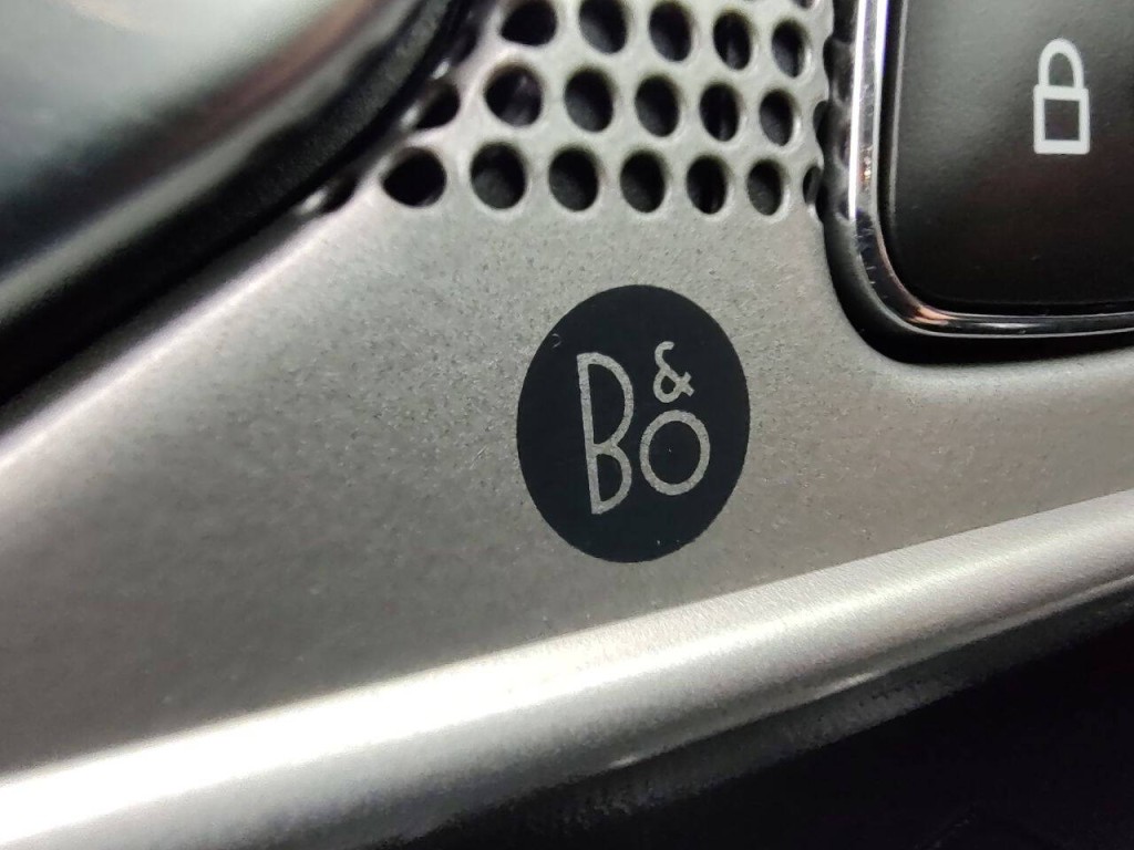 2021 Ford Explorer Image 40