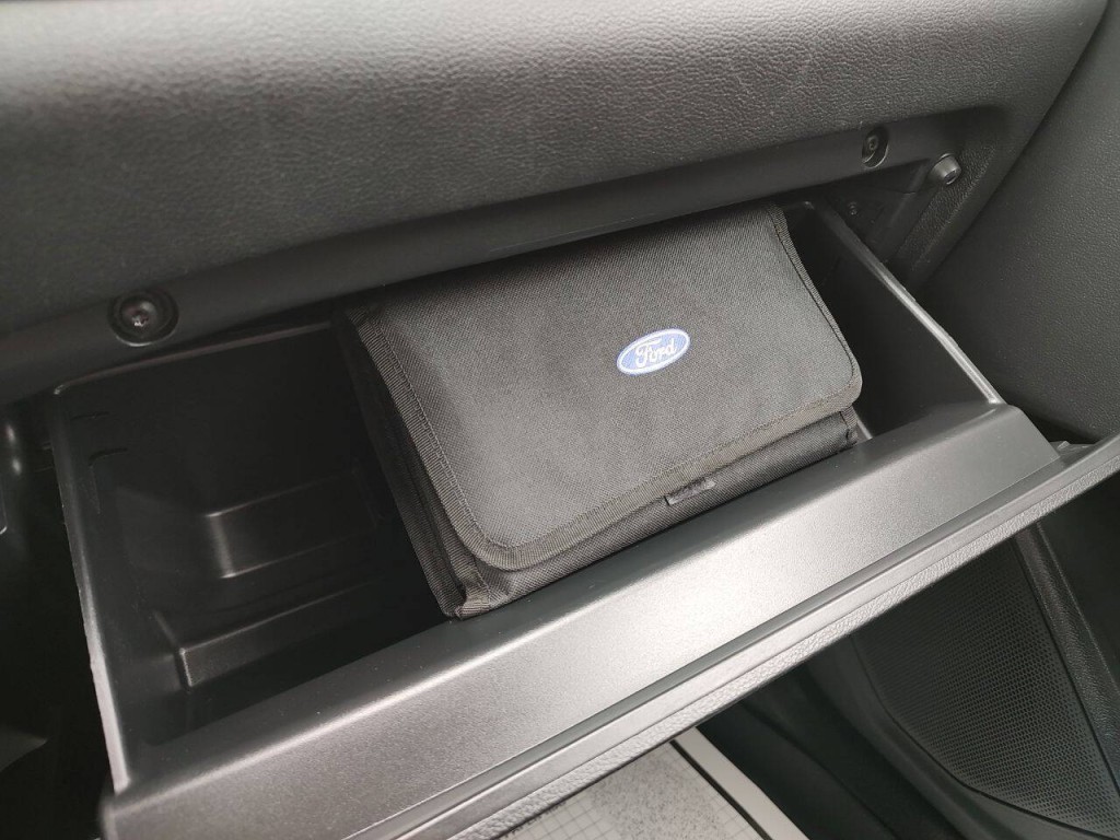 2021 Ford Explorer Image 46