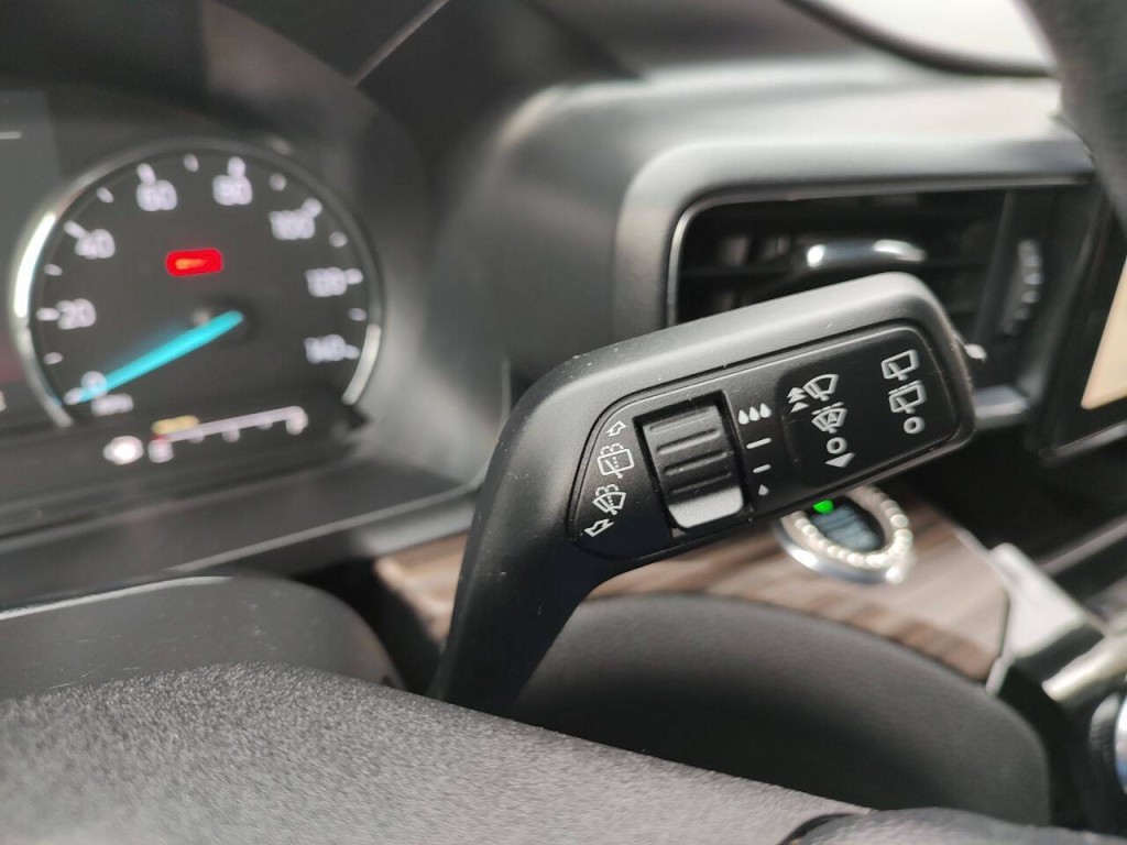 2021 Ford Explorer Image 50