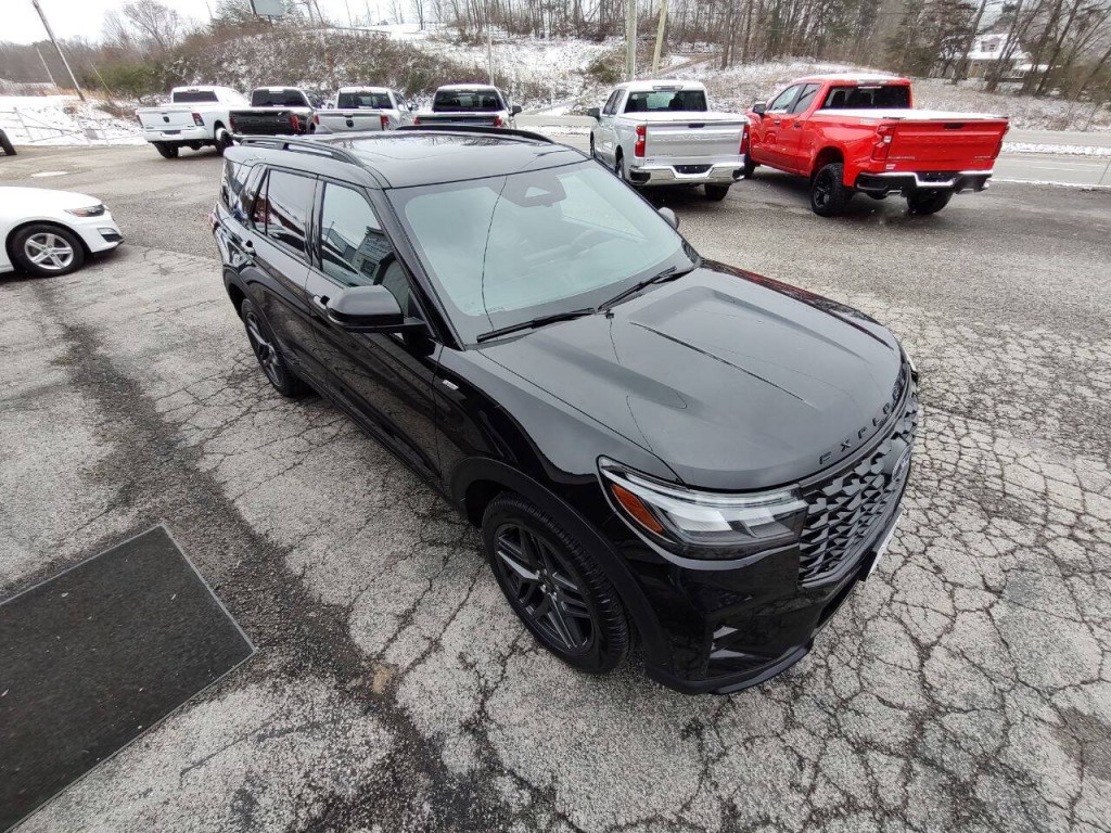 2025 Ford Explorer Image 5