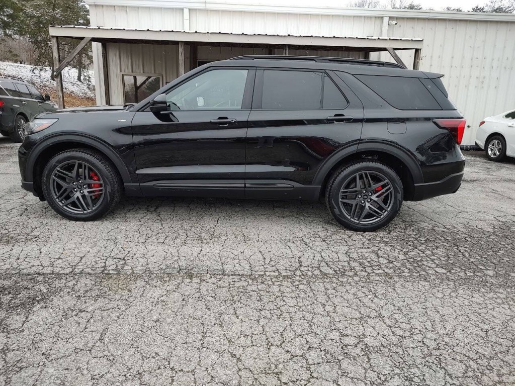 2025 Ford Explorer Image 10