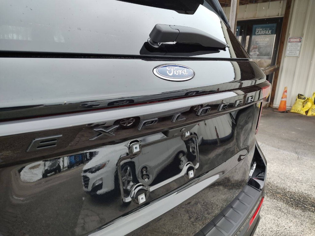 2025 Ford Explorer Image 17