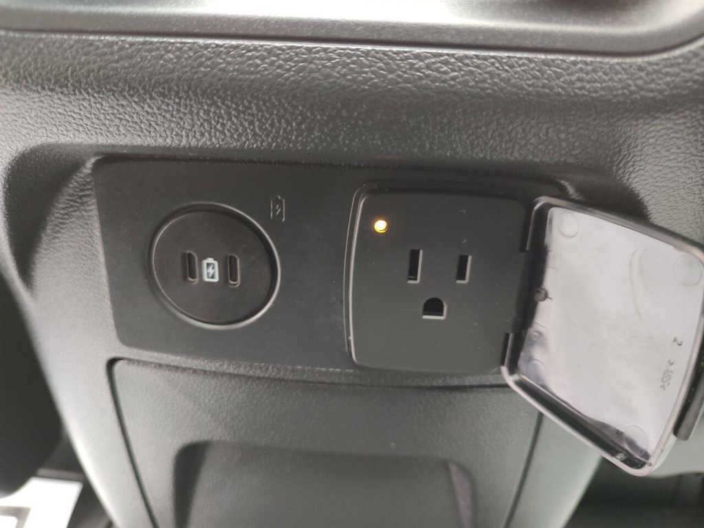 2025 Ford Explorer Image 28