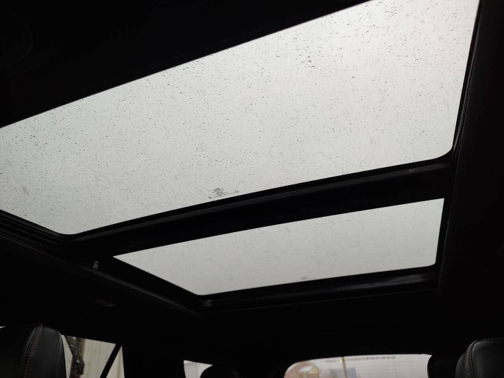 2025 Ford Explorer Image 30