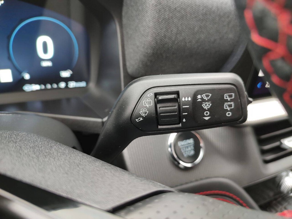 2025 Ford Explorer Image 36