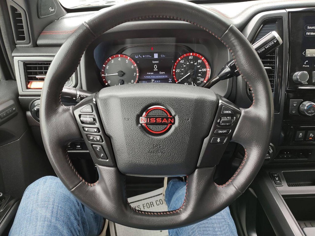 2023 Nissan Titan Image 48