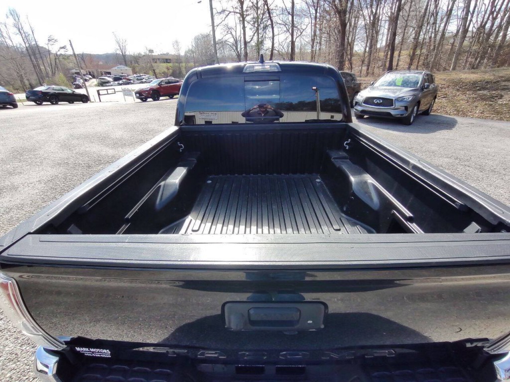 2023 Toyota Tacoma Image 9