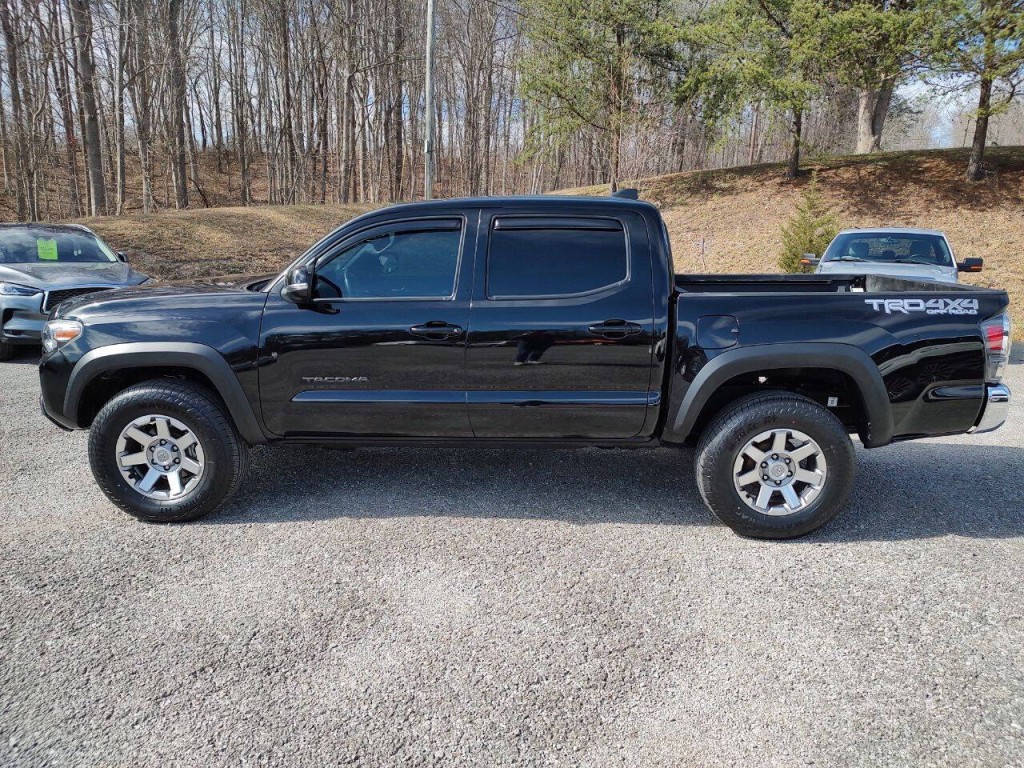 2023 Toyota Tacoma Image 11