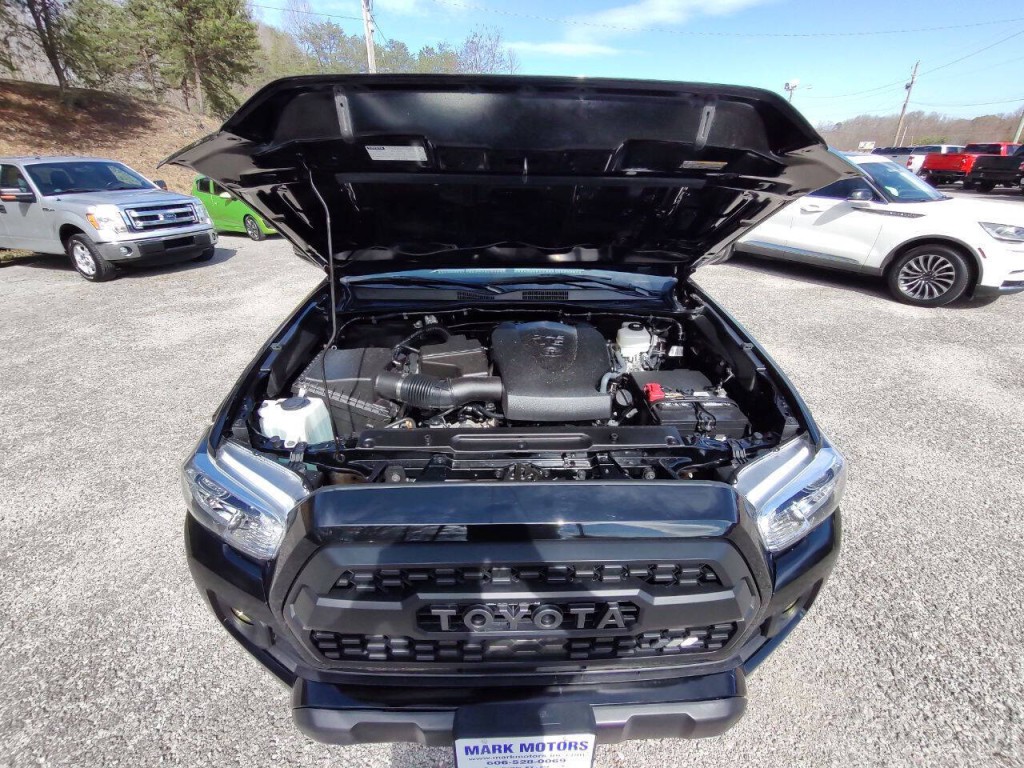 2023 Toyota Tacoma Image 21