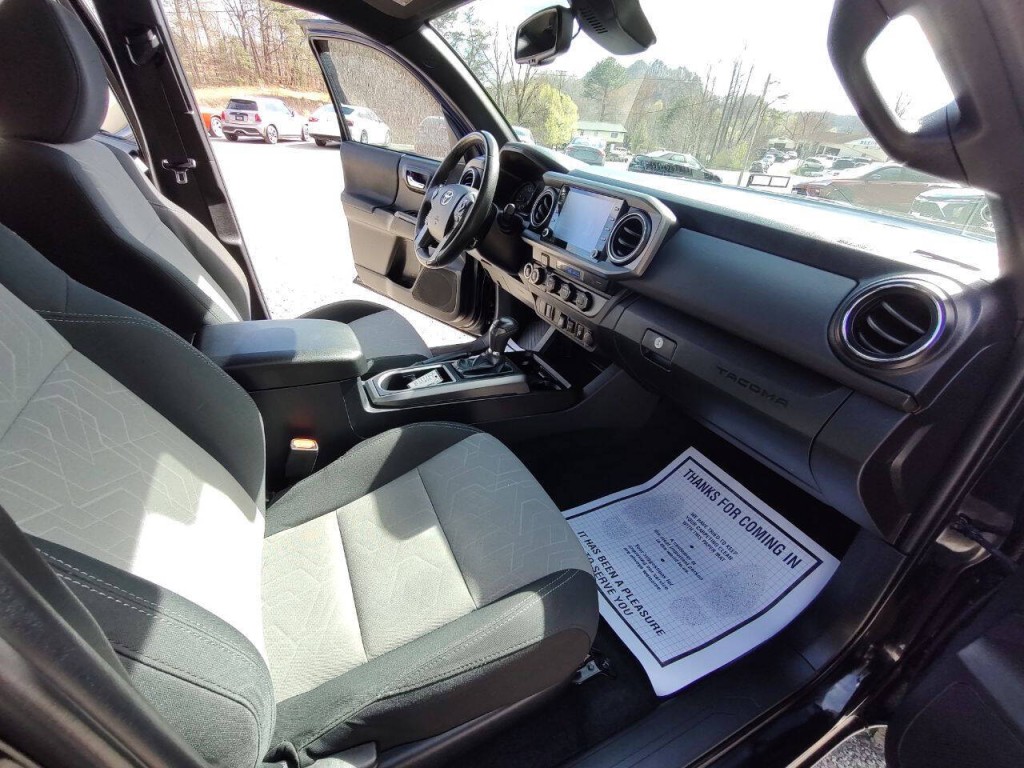 2023 Toyota Tacoma Image 23