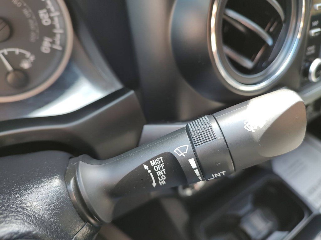 2023 Toyota Tacoma Image 37