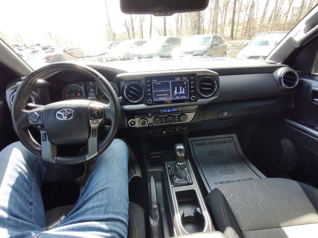2023 Toyota Tacoma Image 45