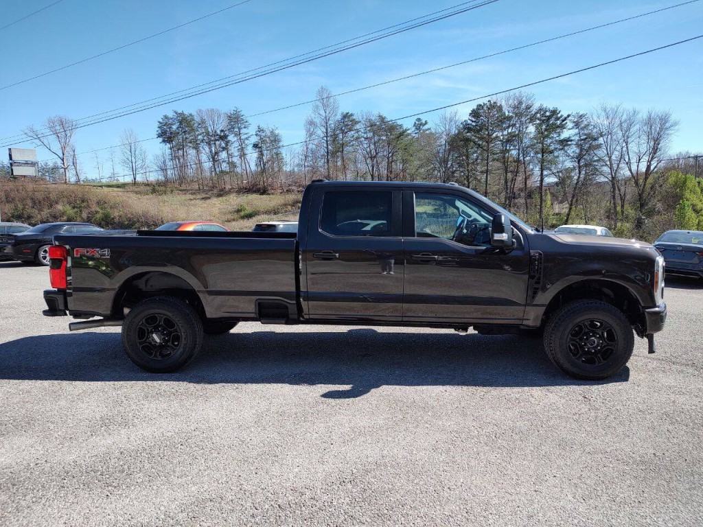 2024 Ford F-350 Image 5