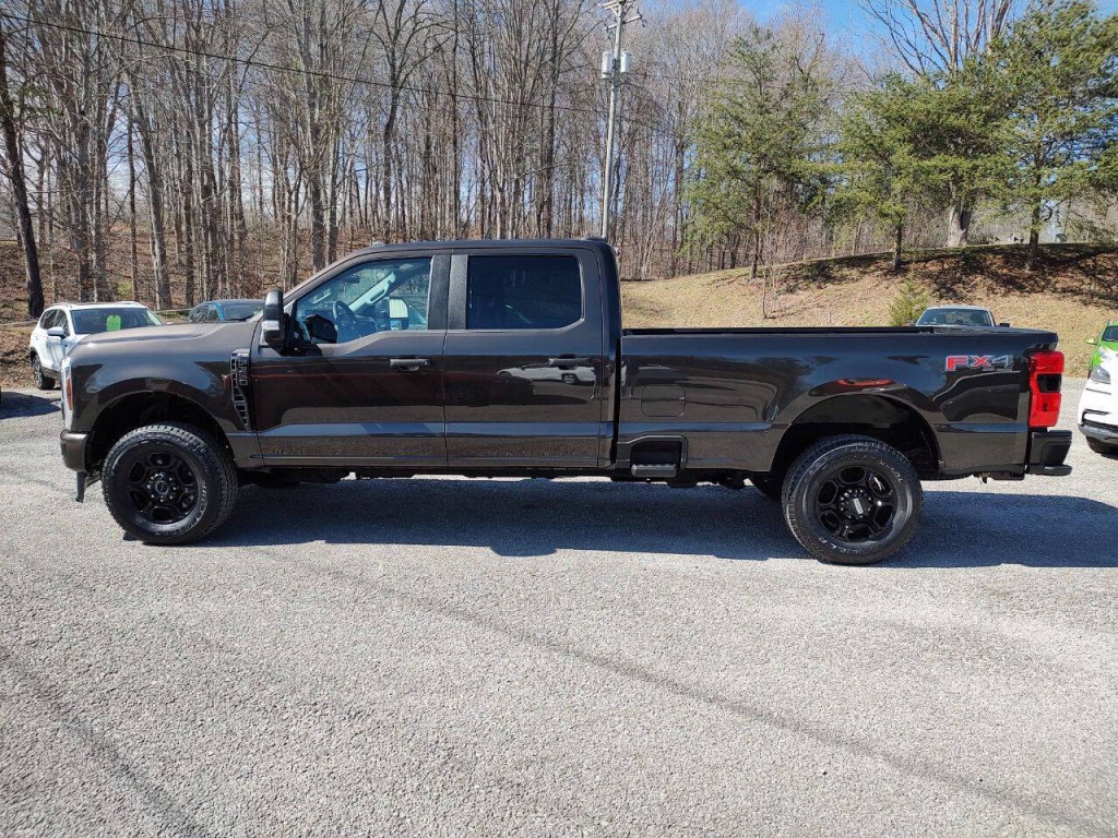 2024 Ford F-350 Image 8