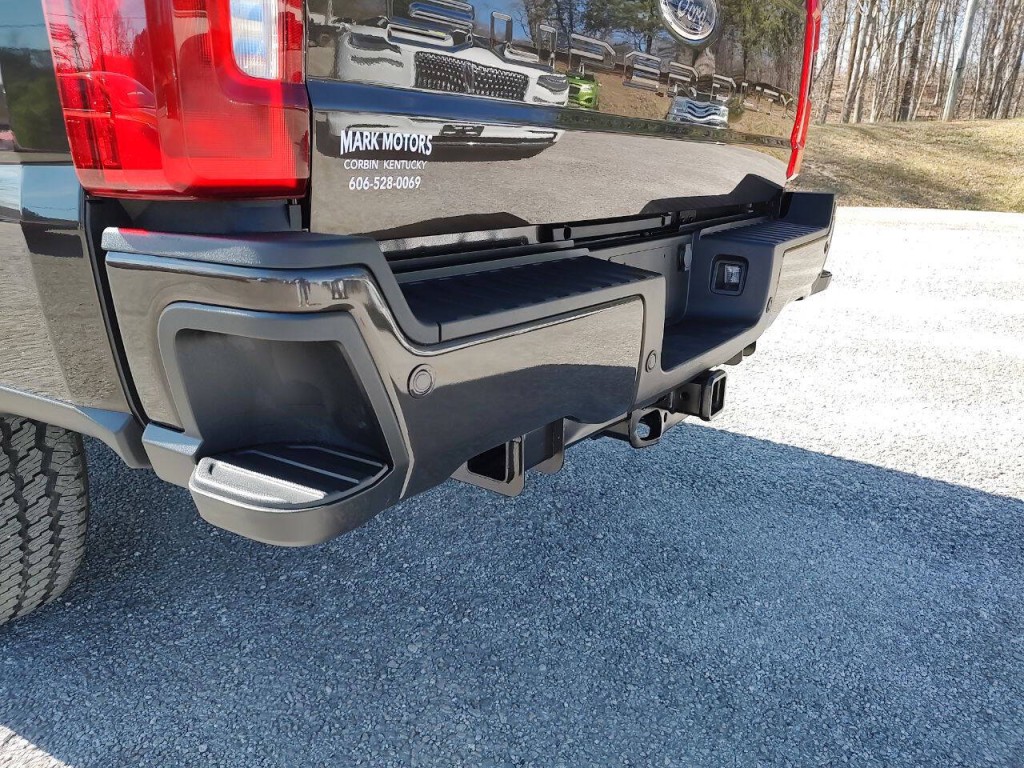 2024 Ford F-350 Image 9