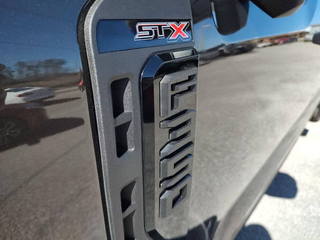 2024 Ford F-350 Image 15