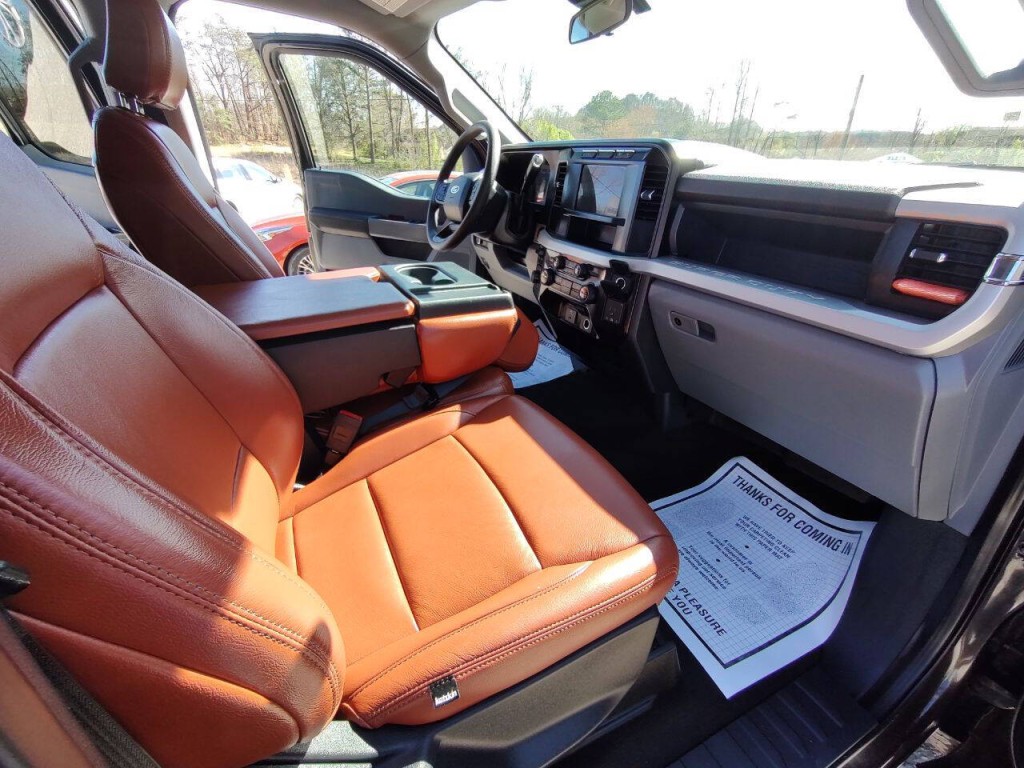 2024 Ford F-350 Image 25