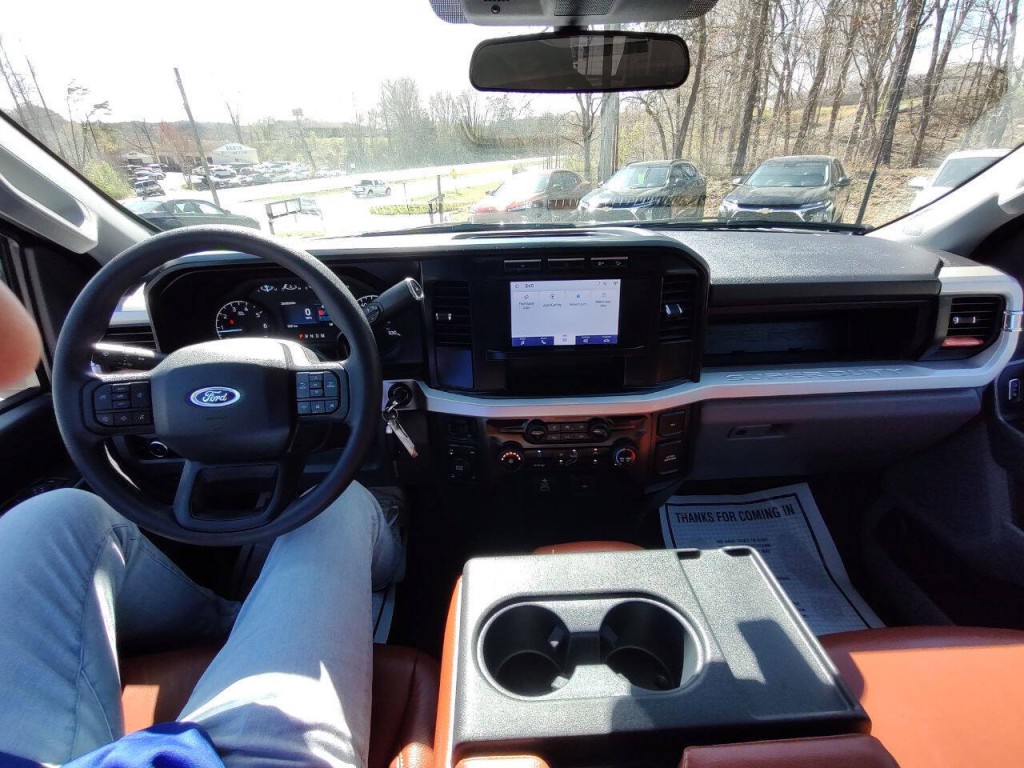2024 Ford F-350 Image 41