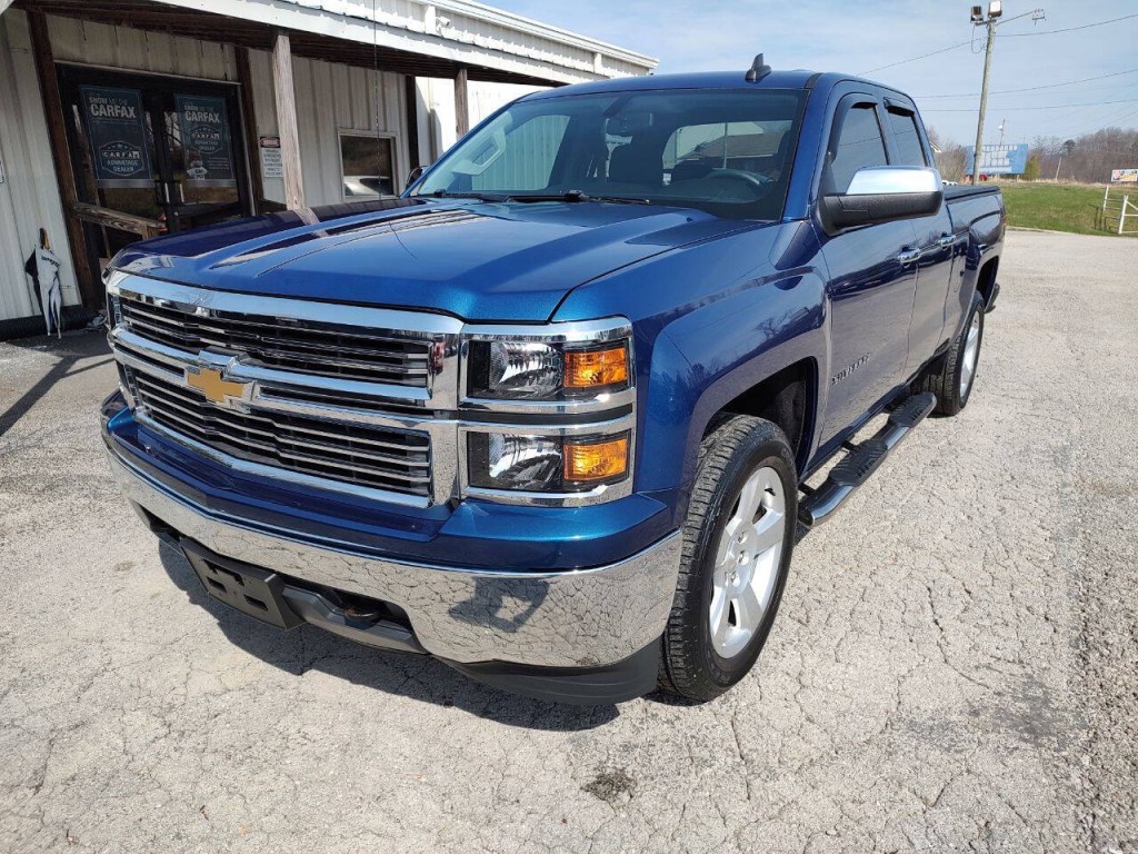 2015 Chevrolet Silverado 1500 Image 2