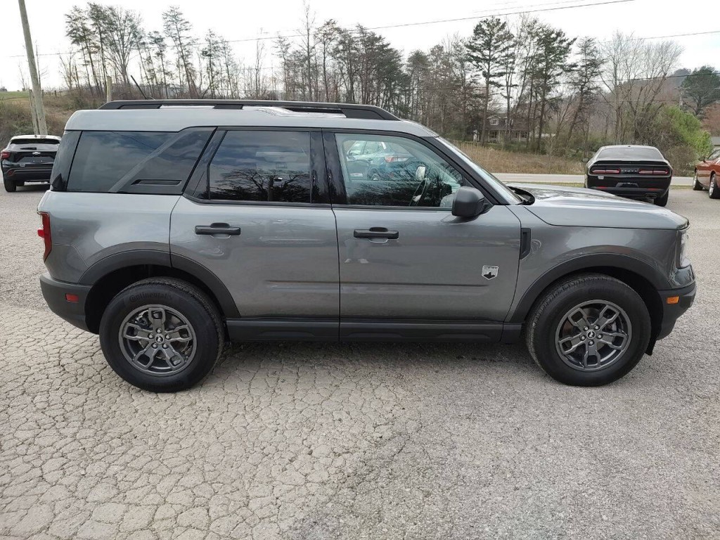 2022 Ford Bronco Image 10