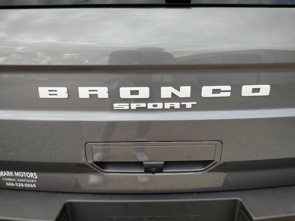 2022 Ford Bronco Image 13