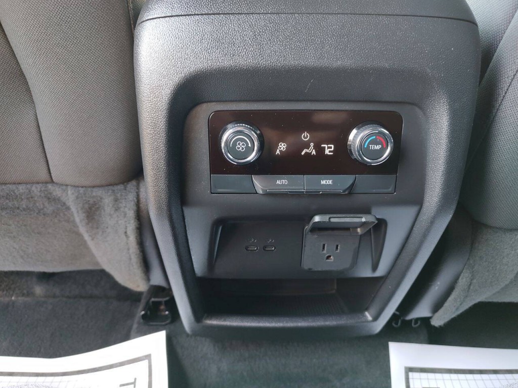 2024 Chevrolet Traverse Image 32